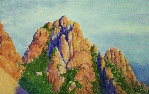  山的色彩画：让山峰变得更加生动 