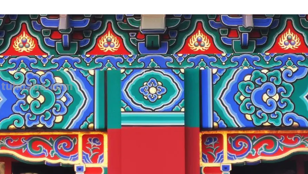 彩画的是用有严格的等级规定,级别由高到低分为( )三种。