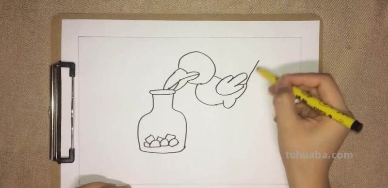 简笔画乌鸦喝水怎么画 乌鸦喝水立体手工作品？