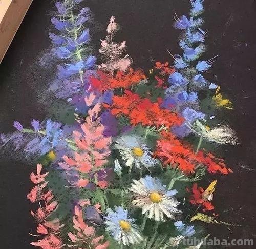  粉笔色彩及粉笔色彩搭配：营造可爱、清新的氛围 