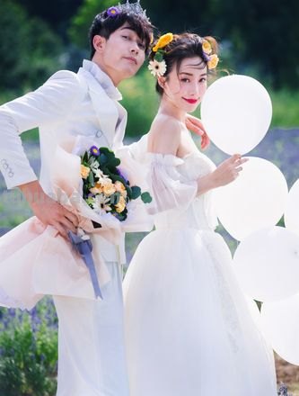 色彩婚纱的魅力与色彩婚纱照的拍摄技巧 