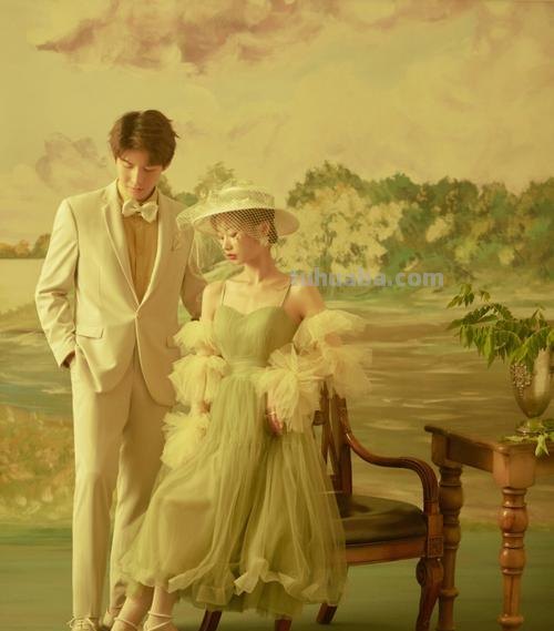 色彩婚纱的魅力与色彩婚纱照的拍摄技巧 