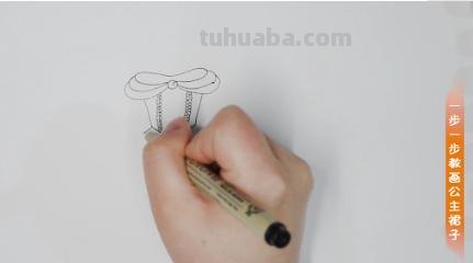 元宵节的手抄报怎么画裙子 裙子简笔画怎么画？