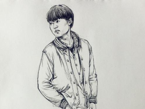 拖地女性速写 描写妈妈拖动作的特点？