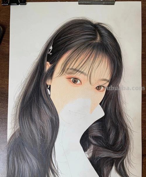 画彩铅人物女生背景怎么画 彩铅背景怎么铺？