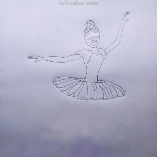 彩铅画美女古装裙子怎么画 最简单漂亮裙子的画法？