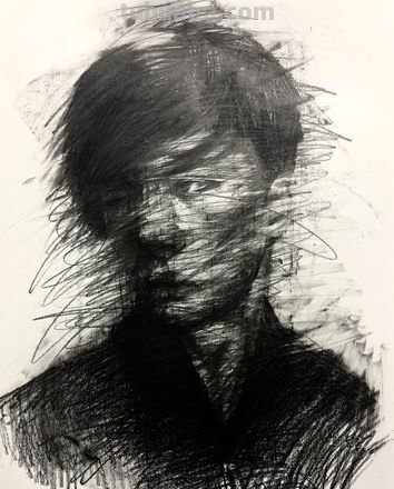 炭笔速写顺序 用什么样的炭笔画素描?软?中?硬? 用炭条画完后?接着用炭笔画?用铅笔深入可以么?求详细,求专业?
