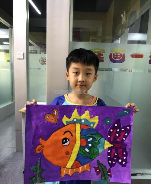 揭秘色彩综合图及色彩综合图片的绘画技巧和应用 