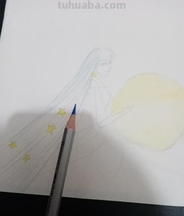 月亮升起图怎么画彩铅画 怎么用彩铅画芦苇塘和月亮?