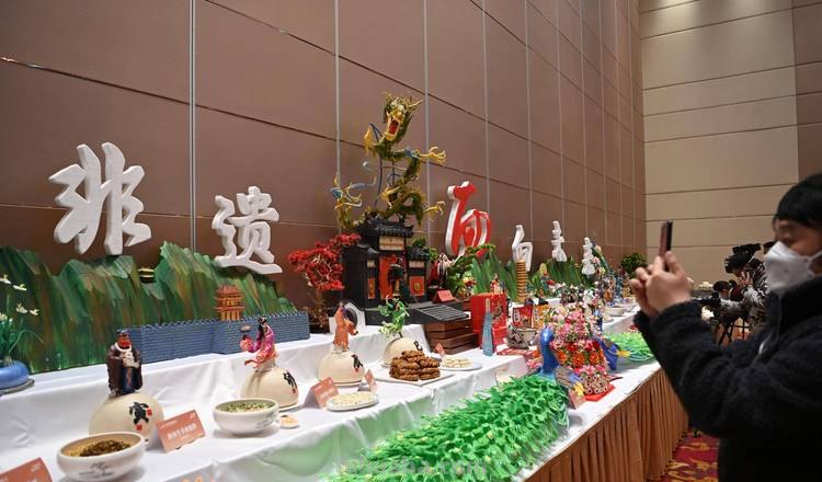 新华全媒+-这些面食为何火遍全国?-来自2022中国非遗面食大会的观察