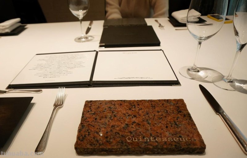 米其林一到三星的店都吃啥，据说值得打“飞的”专程前去用餐