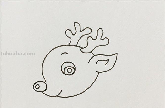 鹿怎么画的简笔画 如何画一个简单的可爱的小梅花鹿？