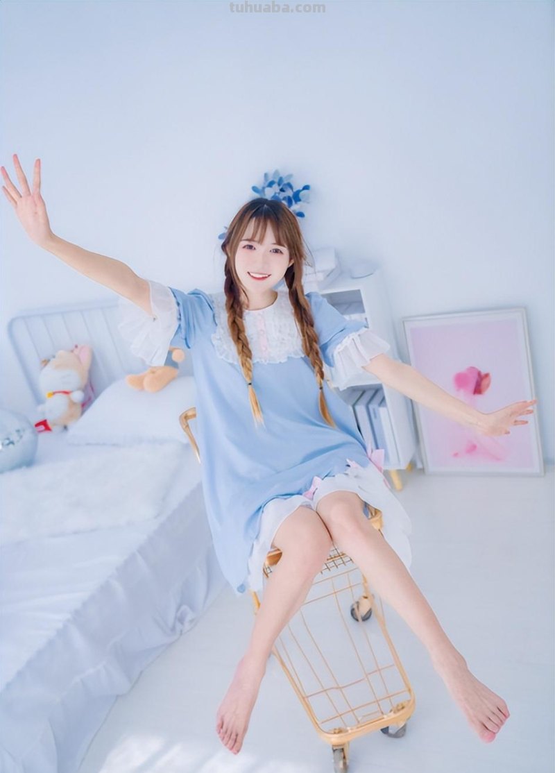 兔子Zzz不吃胡萝卜cosplay美照集，炎炎夏日的清凉担当