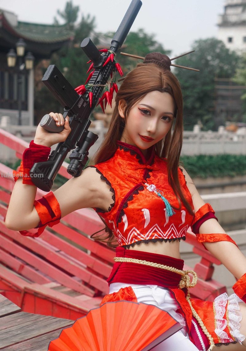 内向的她，第一次cos了七秀后，居然被外婆发现了：专访柳川hara