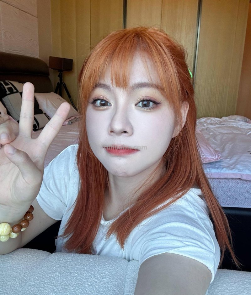 女网红宝剑嫂翻车，cos明日香被批是夫妻道具，删视频评论区沦陷