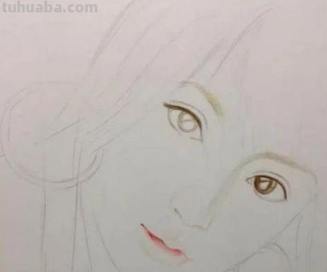 彩铅画怎么画简单的人像 如何用彩铅画卡通人物？