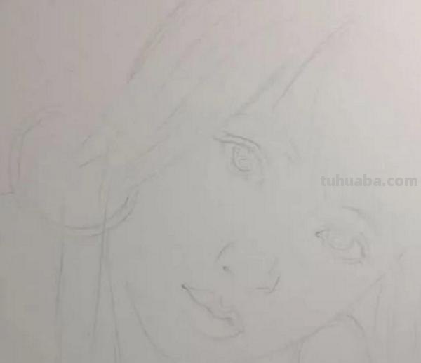 彩铅画怎么画简单的人像 如何用彩铅画卡通人物？