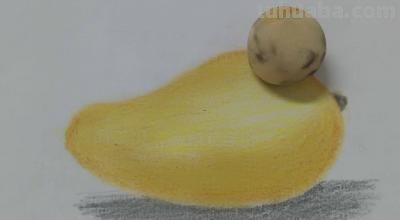 自己用彩铅画水果怎么画 彩铅两牙西瓜的画法？