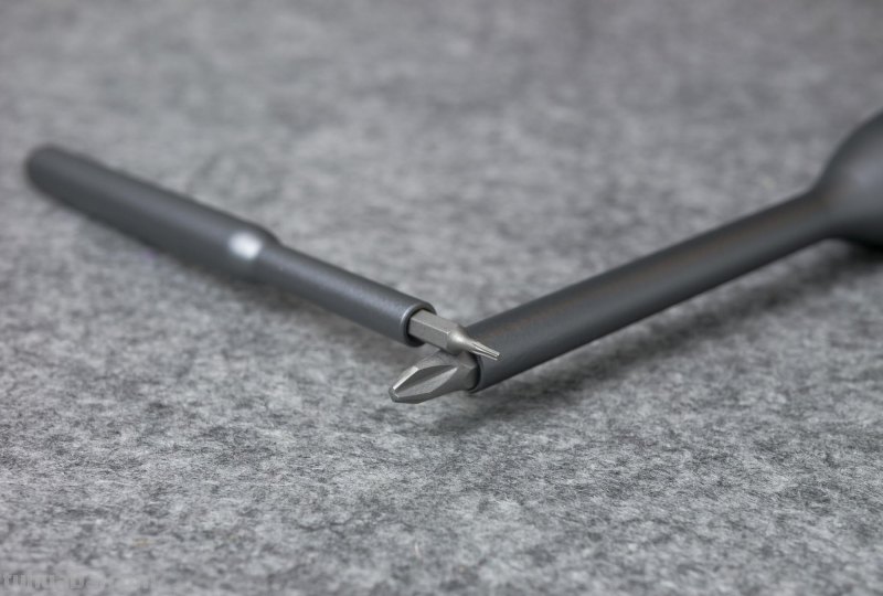 螺丝刀怎么选择？WOWSTICK 颜值出众满足日常拆装需求