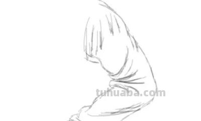 速写正面胳膊 速写人物胳膊弯曲侧面的画法？