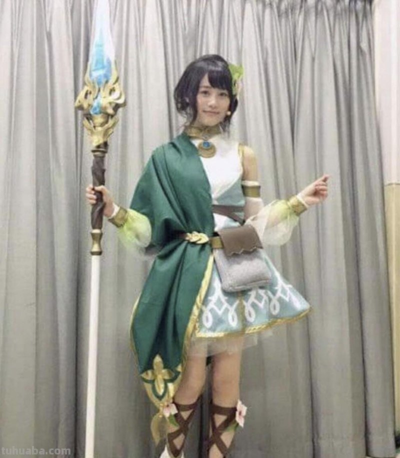 声线优美,配了两个出名的“可可萝”的新世代声优伊藤美来 声线优美,配了两个出名的“可可萝”的新世代声优伊藤美来