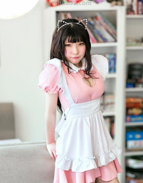 女仆 