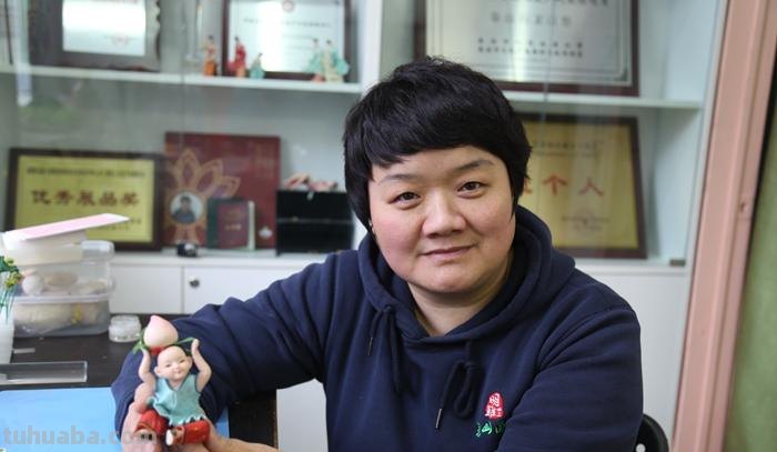 泰山石家面塑传承人：从事面塑制作20多年，因面食与面塑结缘