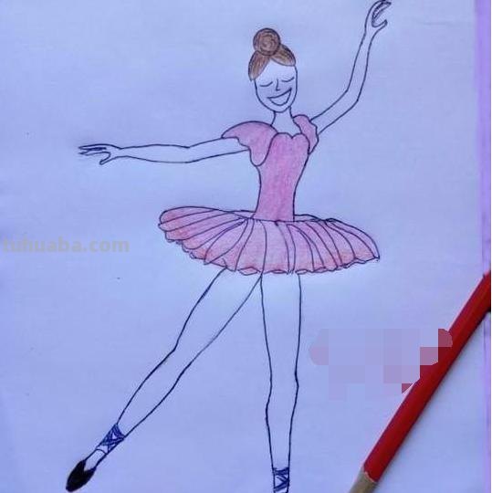 彩铅画白色蕾丝裙怎么画 漂亮简单的裙子怎么画？