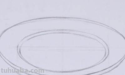 盘子怎么画简笔画图片 怎样画盘子最简单的图案？
