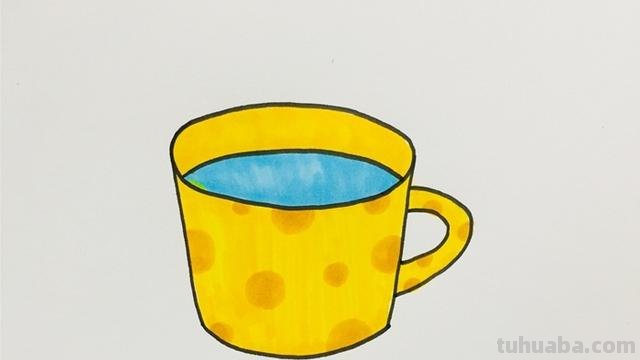 水杯怎么画简笔画图片 高脚杯彩铅画步骤？