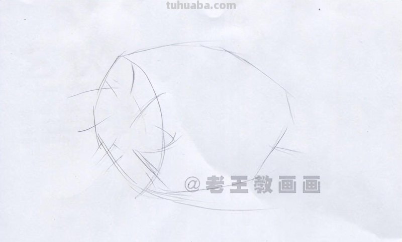 零基础也能画彩铅，教你画一颗草莓
