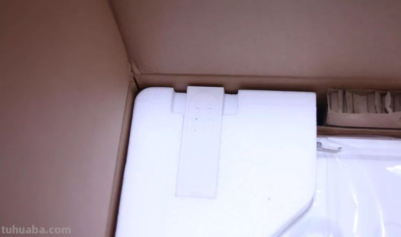 搞浪漫，客厅也可以~星轨版Yeelight皓石LED吸顶灯Pro入手记