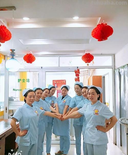 色彩漫护士：为你的生活带来绚丽多彩的治愈力量 