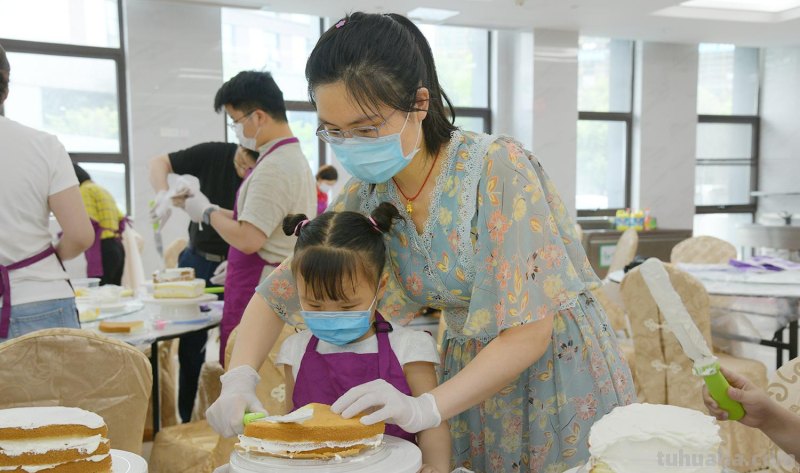 献礼母亲节，在“烘焙DIY”中感受美好生活