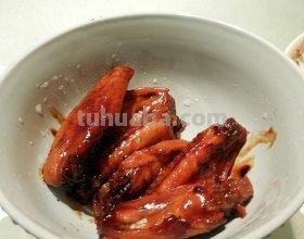 用彩铅画可乐鸡翅怎么画 形容可乐鸡翅诱人的句子？