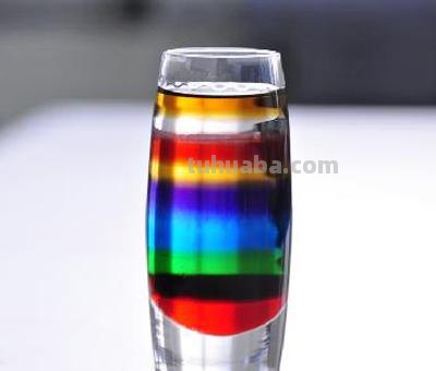 五色彩虹酒:缤纷色彩与独特调配方法