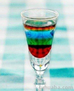 五色彩虹酒:缤纷色彩与独特调配方法