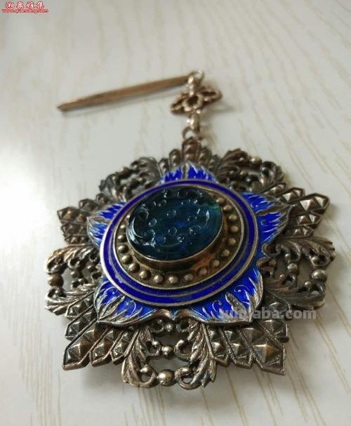 三色彩玉及三色彩玉勋章百科 