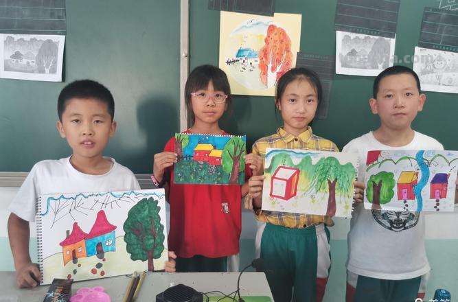 四季色彩培训学校：打造艺术创造的瑰丽世界 