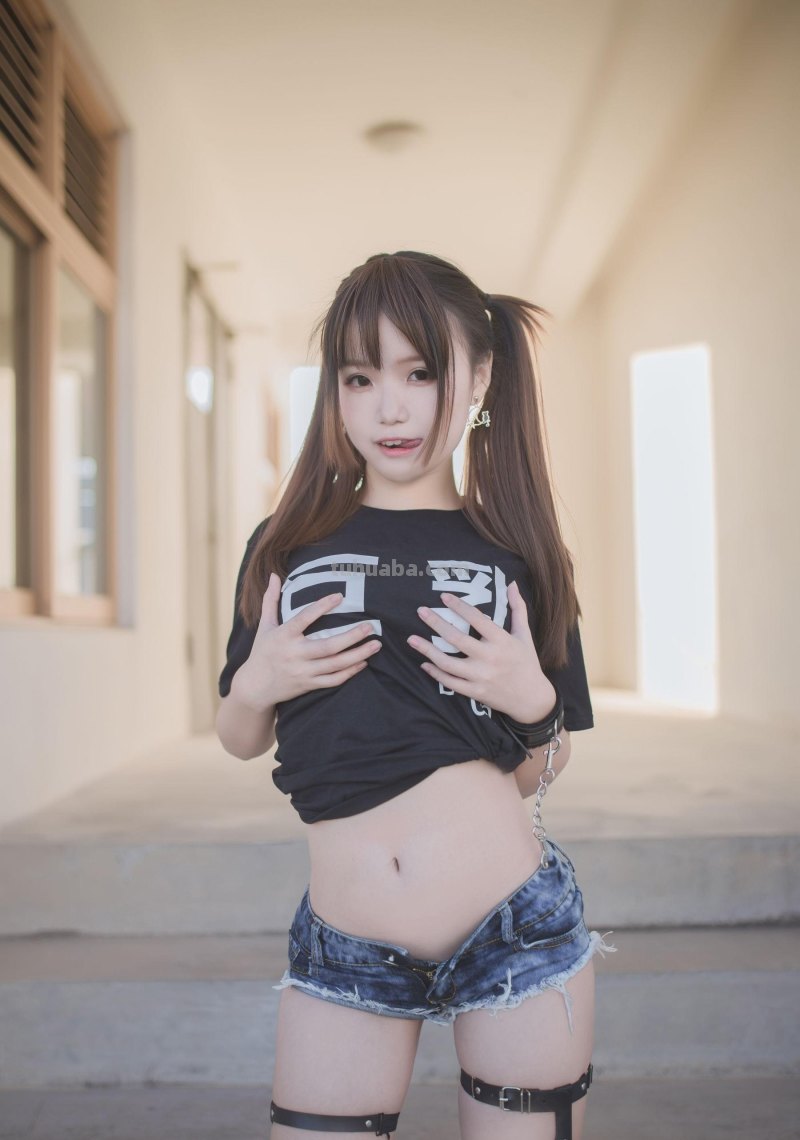 Cosplay分享 Yoko宅夏《巨乳》