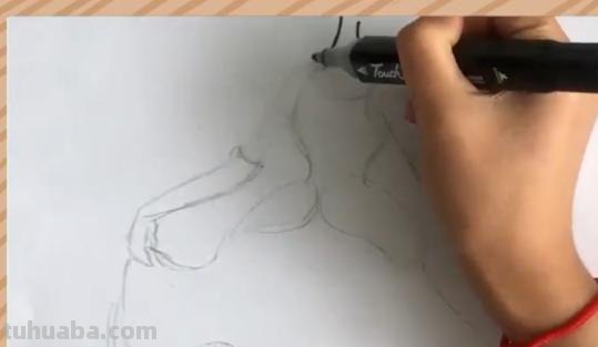 儿童彩铅画公主裙子怎么画 三年级画画简单又漂亮的裙子公主？