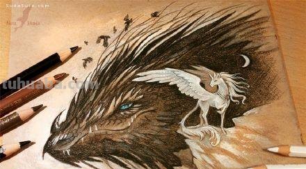 大鹏展翅怎么画彩铅画 怎么用彩铅画龙和凤凰?