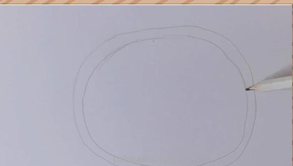 玻璃盘子用彩铅怎么画 怎样画盘子？