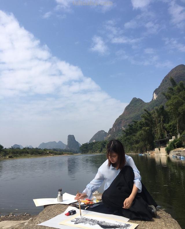 怎么用彩铅画农村美景 没有美术基础可以去学美术吗？