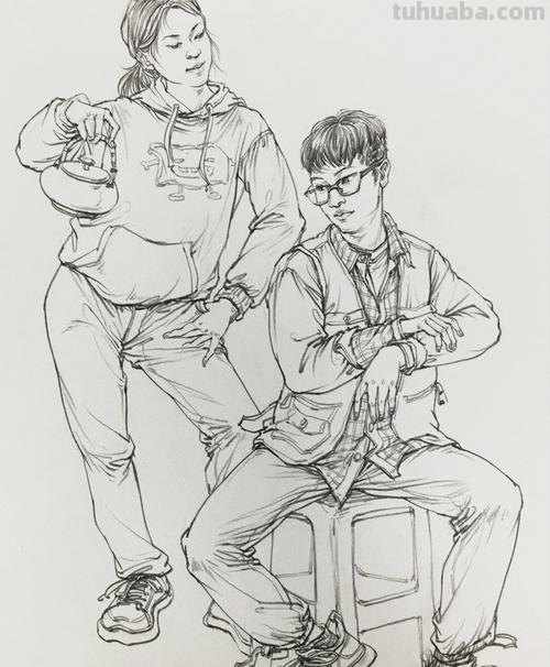 双人速写人 双人速写先画哪个人？