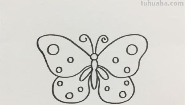 如何画蝴蝶好看又简单