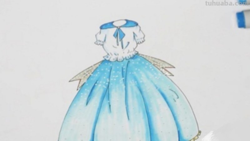 阳台裙子速写 速写默写画服装技巧？