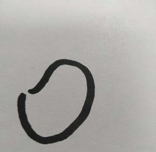 有角鹿怎么画简笔画 如何画鹿，鹿简笔画步骤图？