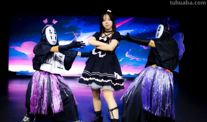 比这天气更火热的，是一场Cosplay Show！
