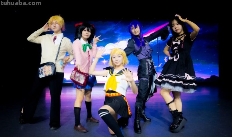 比这天气更火热的，是一场Cosplay Show！